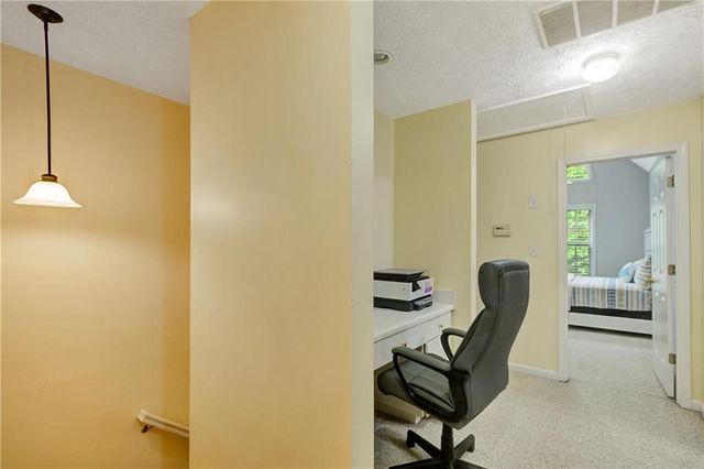 110 Rockglen Court, Fayetteville, GA 30215
