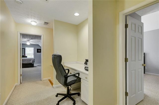 110 Rockglen Court, Fayetteville, GA 30215