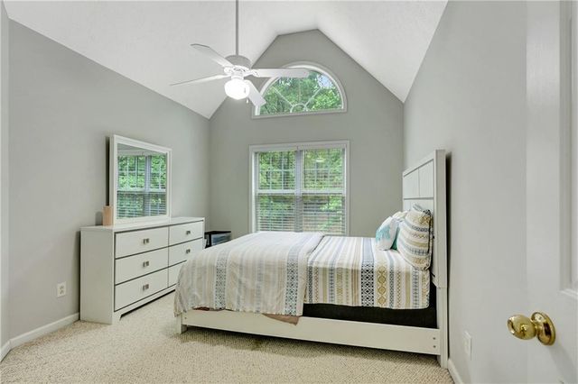 110 Rockglen Court, Fayetteville, GA 30215