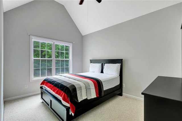 110 Rockglen Court, Fayetteville, GA 30215