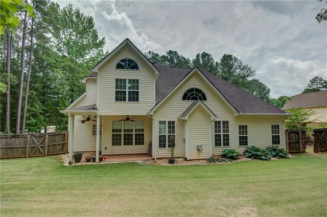 110 Rockglen Court, Fayetteville, GA 30215