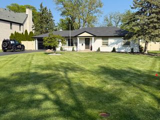 2055 Walnut Circle, Northbrook, IL 60062