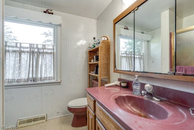 9921 Beech Street NE, Louisville, OH 44641