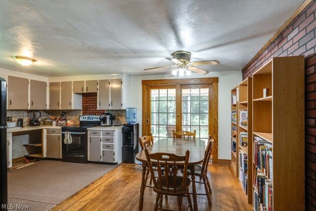 9921 Beech Street NE, Louisville, OH 44641