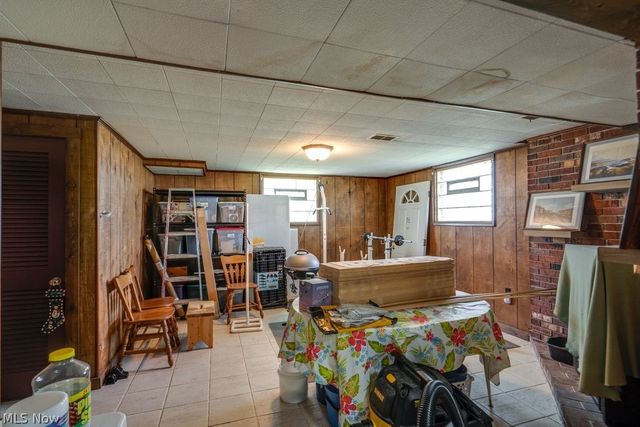 9921 Beech Street NE, Louisville, OH 44641