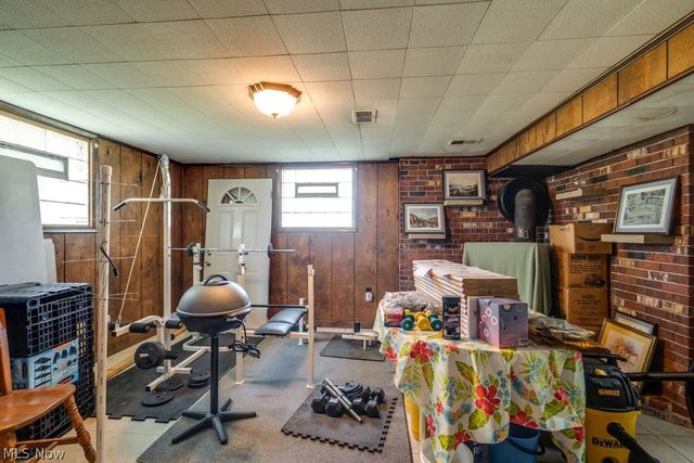 9921 Beech Street NE, Louisville, OH 44641