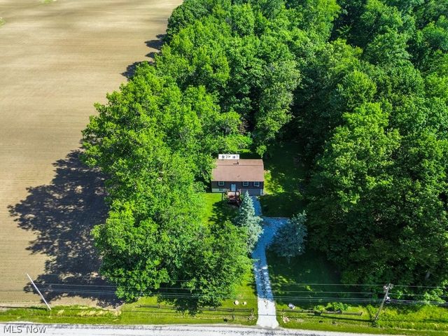 9921 Beech Street NE, Louisville, OH 44641