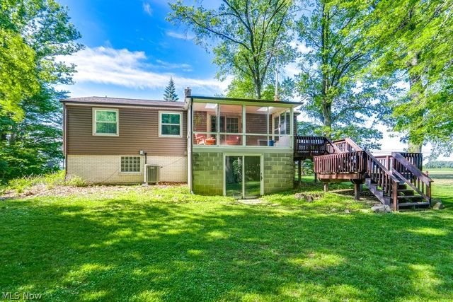 9921 Beech Street NE, Louisville, OH 44641