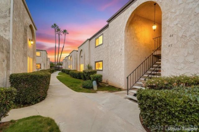 294 Chambers 45, El Cajon, CA 92020