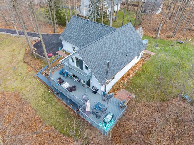 175 Lane 101 Lake Minifenokee, Fremont, IN 46737