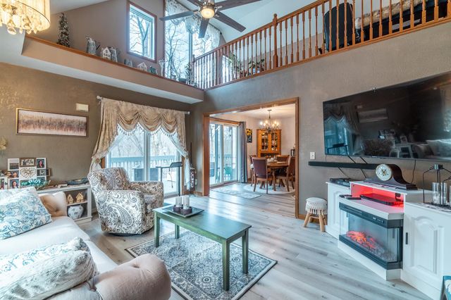 175 Lane 101 Lake Minifenokee, Fremont, IN 46737