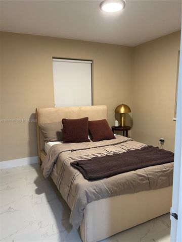 10750 SW 43rd Ln, Miami, FL 33165