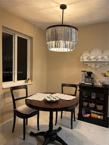 10750 SW 43rd Ln, Miami, FL 33165