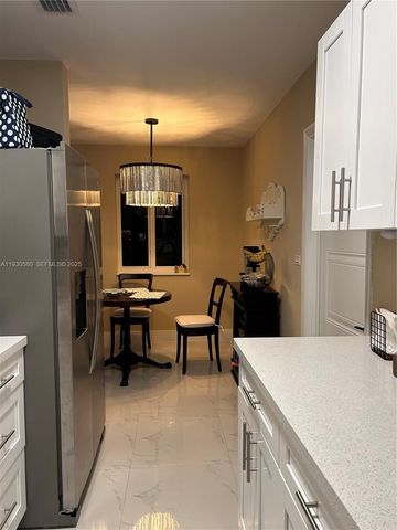 10750 SW 43rd Ln, Miami, FL 33165