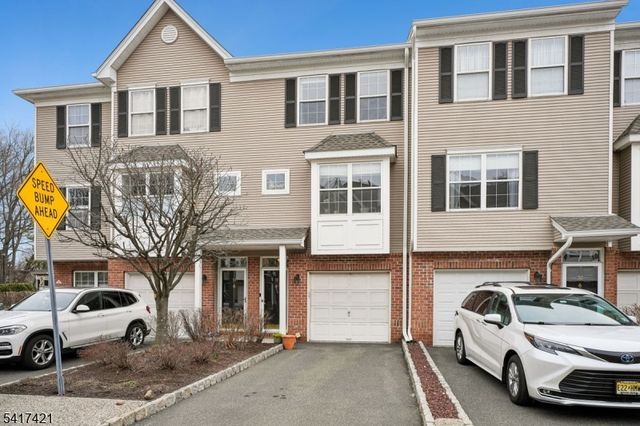 55 Greenbrook Dr 55, Bloomfield Twp., NJ 07003