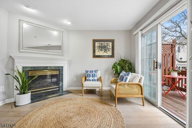 55 Greenbrook Dr 55, Bloomfield Twp., NJ 07003