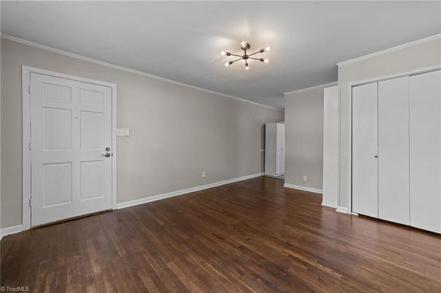 524 Overlook Street, Greensboro, NC 27403