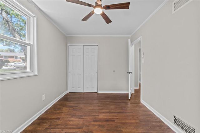 524 Overlook Street, Greensboro, NC 27403