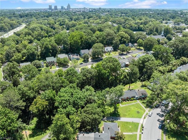 524 Overlook Street, Greensboro, NC 27403