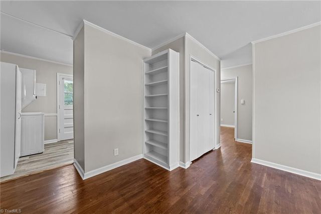 524 Overlook Street, Greensboro, NC 27403