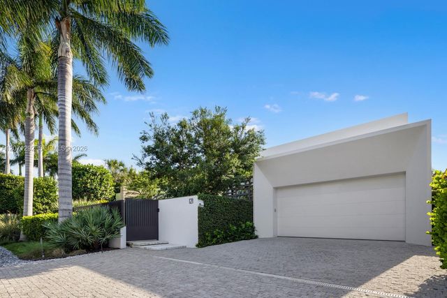 121 Nurmi Drive, Fort Lauderdale, FL 33301