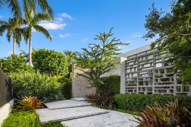 121 Nurmi Drive, Fort Lauderdale, FL 33301