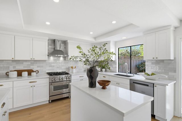 269 Woodbridge Circle, San Mateo, CA 94403