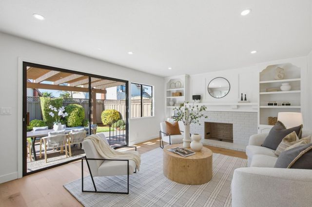 269 Woodbridge Circle, San Mateo, CA 94403