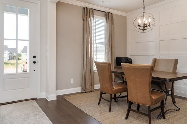 6445 Desmond Ave, Murfreesboro, TN 37128