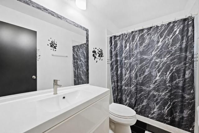 5060 76TH AVENUE N 100, Pinellas Park, FL 33781