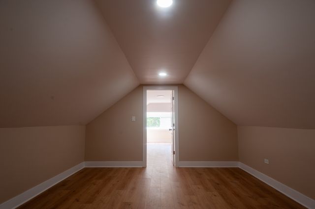 8620 S Union Avenue, Chicago, IL 60620