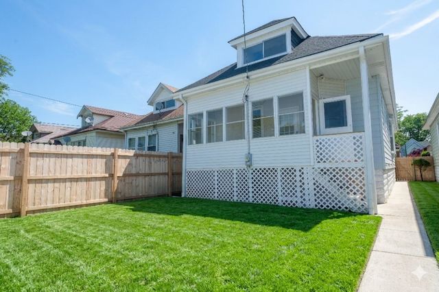 8620 S Union Avenue, Chicago, IL 60620