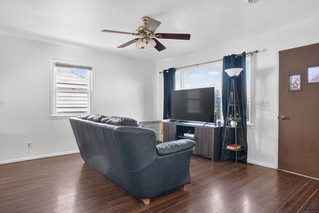 513 E DENVER, Rapid City, SD 57701