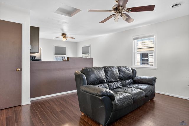 513 E DENVER, Rapid City, SD 57701