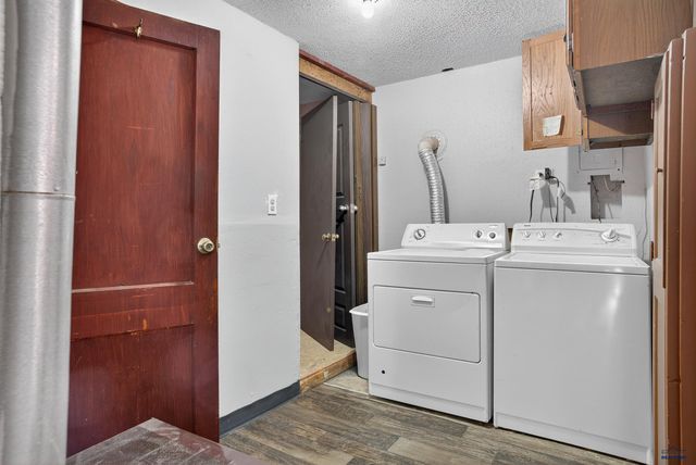 513 E DENVER, Rapid City, SD 57701