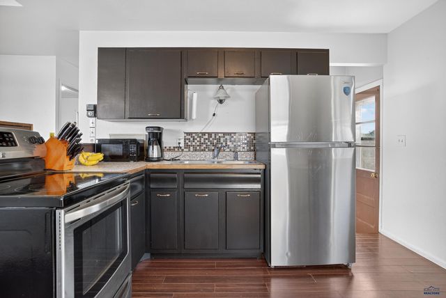 513 E DENVER, Rapid City, SD 57701