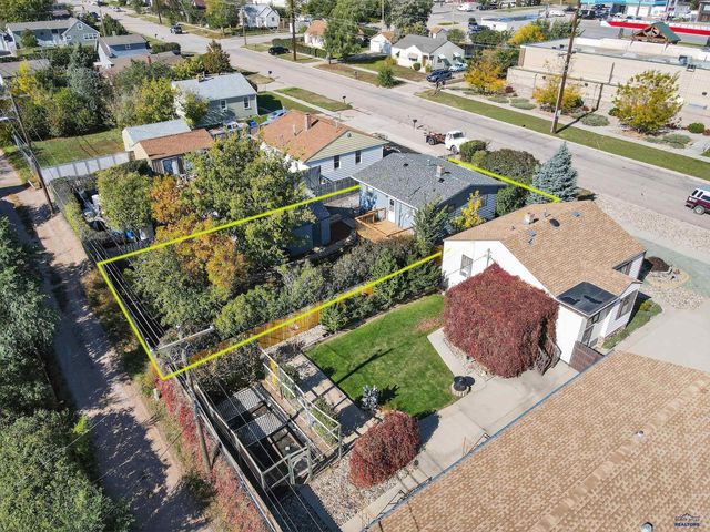 513 E DENVER, Rapid City, SD 57701