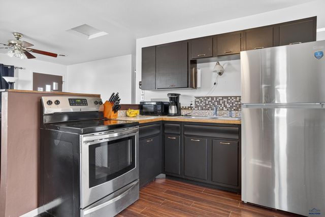 513 E DENVER, Rapid City, SD 57701