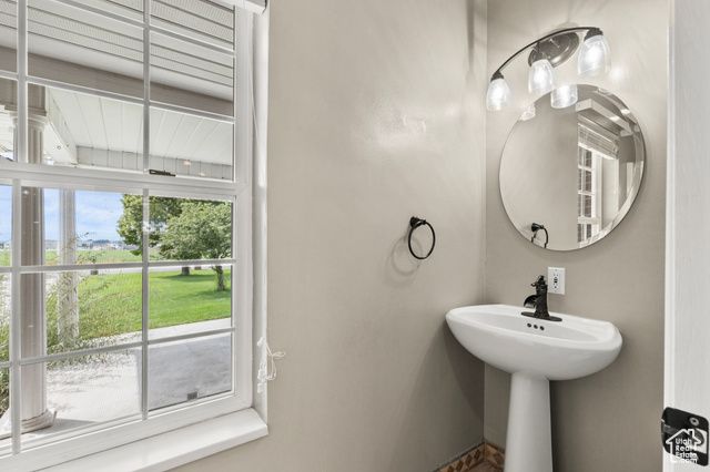 560 N 400 W, Smithfield, UT 84335