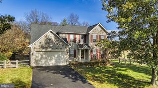 18 STANFORD DR, West Grove, PA 19390