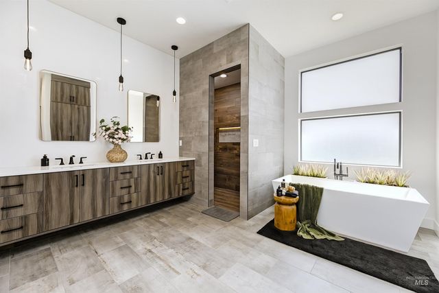 5077 W Oakford Ct, Meridian, ID 83646