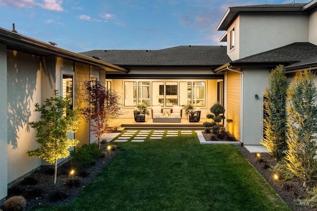 5077 W Oakford Ct, Meridian, ID 83646