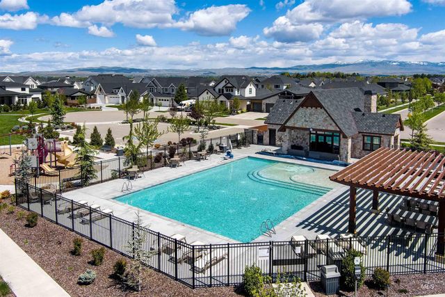 5077 W Oakford Ct, Meridian, ID 83646