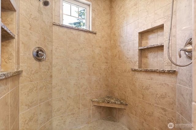 1956 NE Trail Way, Poulsbo, WA 98370