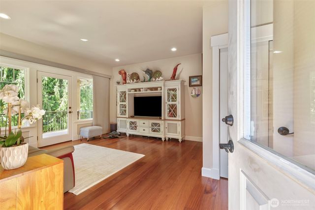 1956 NE Trail Way, Poulsbo, WA 98370