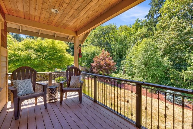 1956 NE Trail Way, Poulsbo, WA 98370