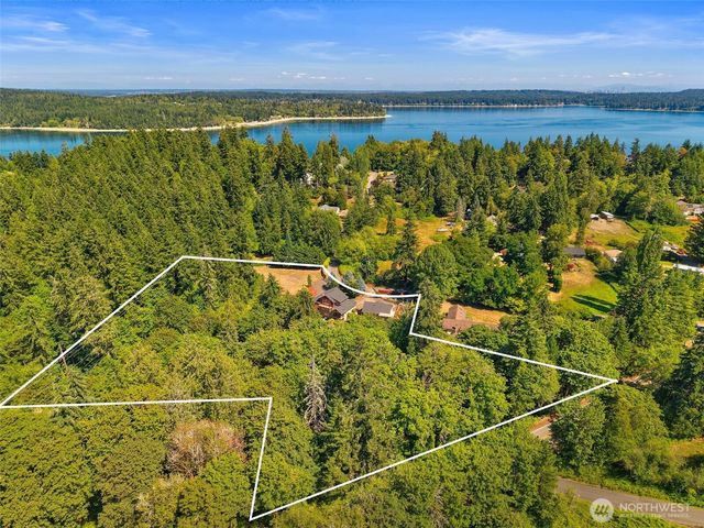 1956 NE Trail Way, Poulsbo, WA 98370
