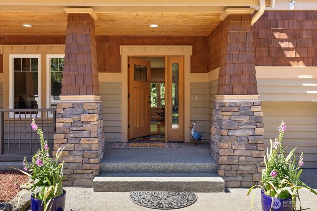 1956 NE Trail Way, Poulsbo, WA 98370