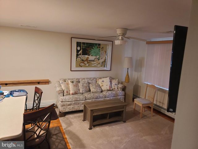 49 TWIST DR, Southampton, PA 18966