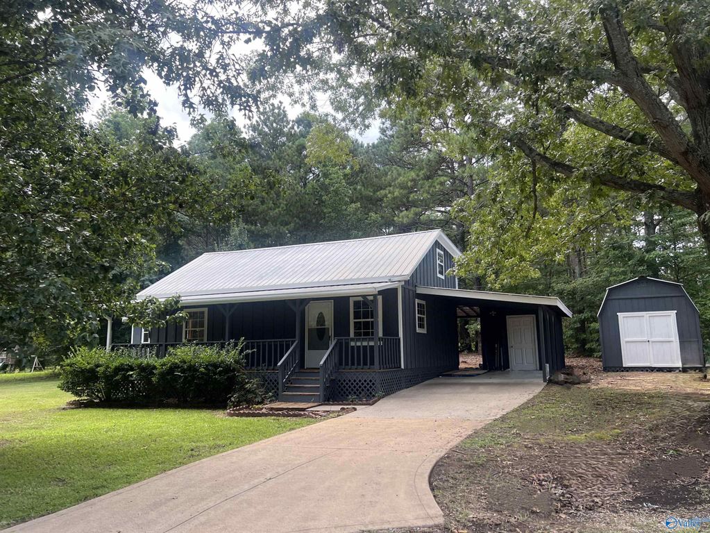 100 County Road 646, Cedar Bluff, AL 35959